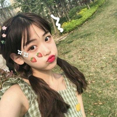 左撇子女孩